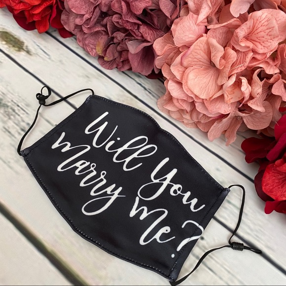 Engagement Proposal ‘Will You Marry Me’ Face Masks - Picture 5 of 15